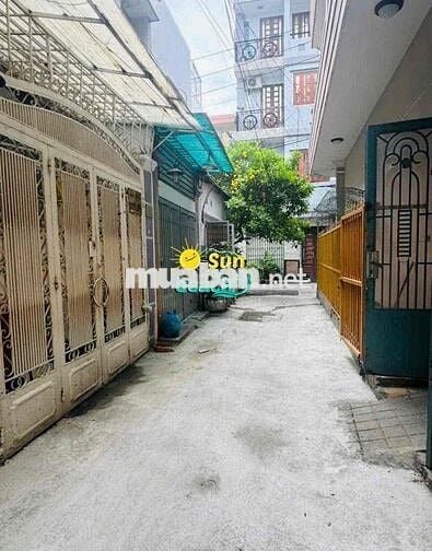 Cho thuê nc 2pn 3wc - Huỳnb Văn Bánh, p13, Phú Nhuận cách hxh 1 căn