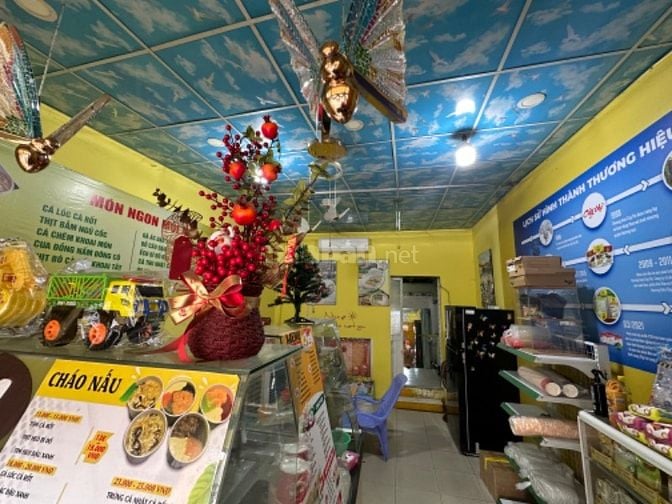Cho thuê mặt bằng có gác+nvs hoặc kèm cả hd nhượng quyền +app