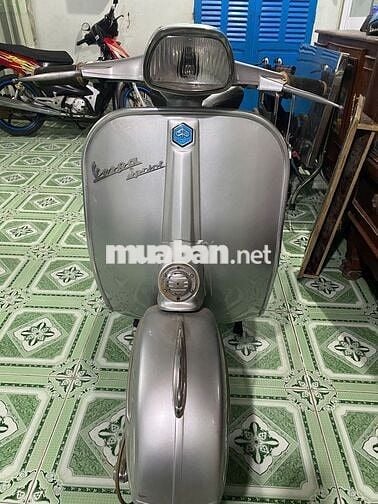 Vespa 150 chuẩn , xám bạc