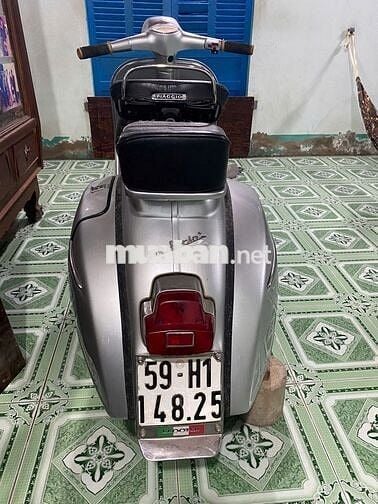 Vespa 150 chuẩn , xám bạc
