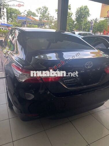 Toyota camry bản nhập 2019