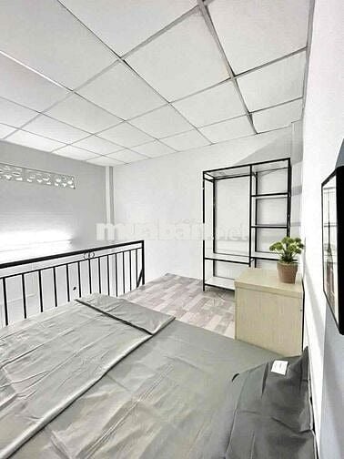 Duplex gác cao 2m5 gần ĐH Văn Lang