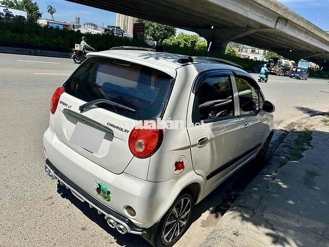 Chevrolet Spark 2010 LT 0.8 MT - 500000 km