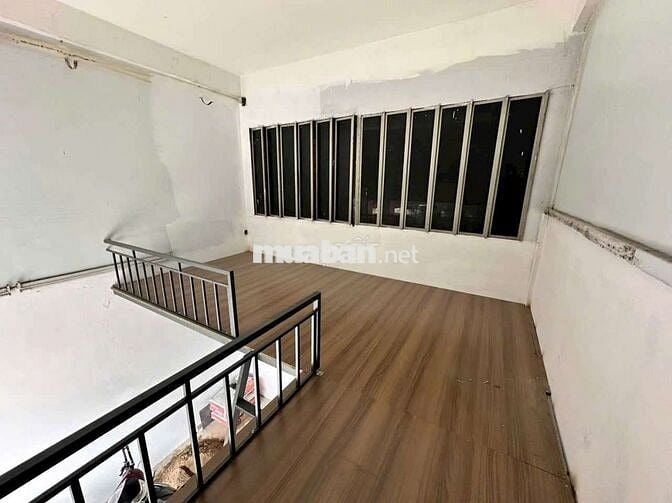Cho thuê mặt bằng Mặt Tiền 18 Nguyễn Oanh P.7, Gò Vấp
+Diện tích: 30m2