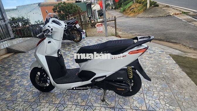 Honda Lead 2019 khóa smartkey nguyên zin rất đẹp.