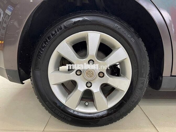 Nissan Tiida 1.6 AT 2009