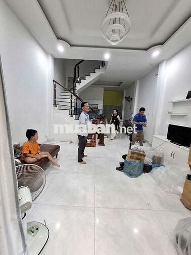 Cho thuê nhà đường số 6 HBP Thủ đức cũ
