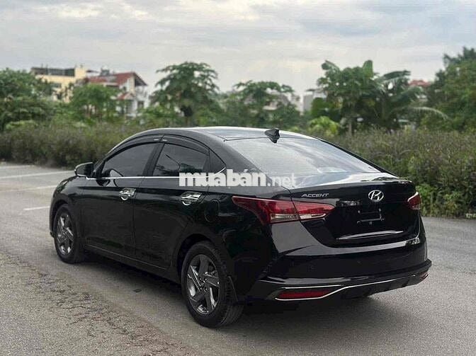 Hyundai Accent 2023 - 30000 km