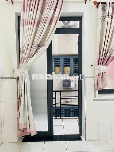 PHÒNG MỚI CÓ BAN CÔNG, MÁY LẠNH-GẦN CHỢ BÀ CHIỂU 25M2