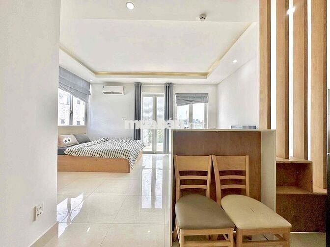 Căn Hộ Stu Ban Công View Thành Phố FullNT Thang Máy Gần Cầu Thị Nghè