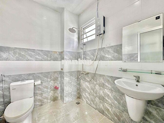 Căn Hộ Stu Ban Công View Thành Phố FullNT Thang Máy Gần Cầu Thị Nghè