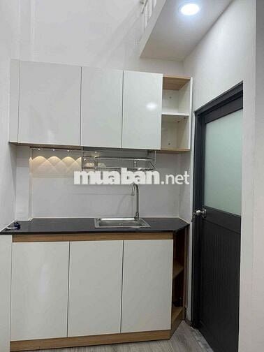 HOT DUPLEX MỚI XÂY GẦN ĐH CÔNG THƯƠNG VÀ VĂN HIẾN