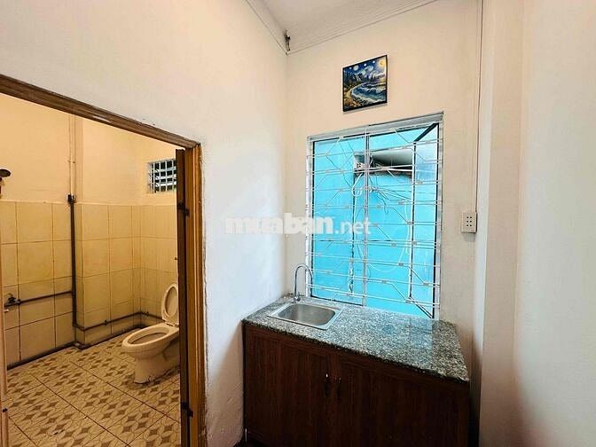 🌈Căn Hộ 2 Phòng Ngủ Giá Rẻ, Ở Được 6 Người 6 Xe, Gần Trường Đại Học