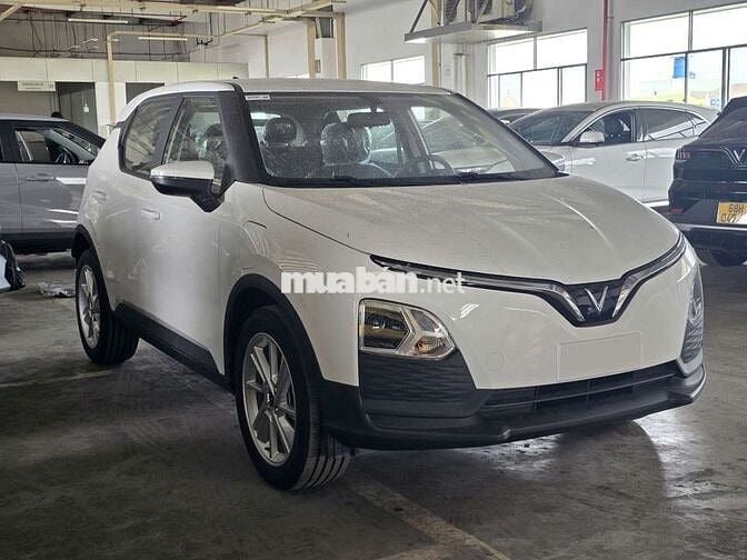 VF5 GIÁ SỐC THÁNG 9