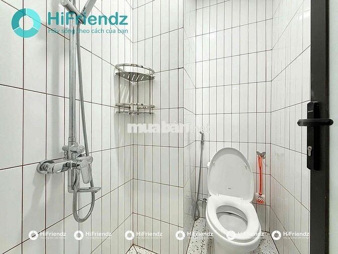 STUDIO BAN CÔNG TÁCH BẾP NGAY EMART PHAN VĂN TRỊ