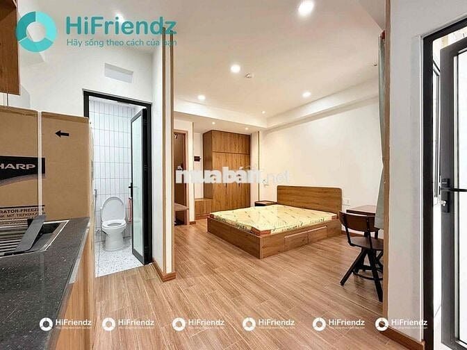 STUDIO BAN CÔNG TÁCH BẾP NGAY EMART PHAN VĂN TRỊ