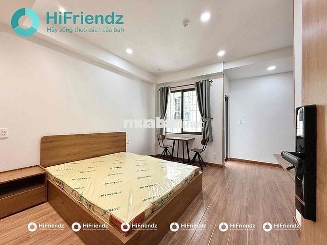 STUDIO BAN CÔNG TÁCH BẾP NGAY EMART PHAN VĂN TRỊ