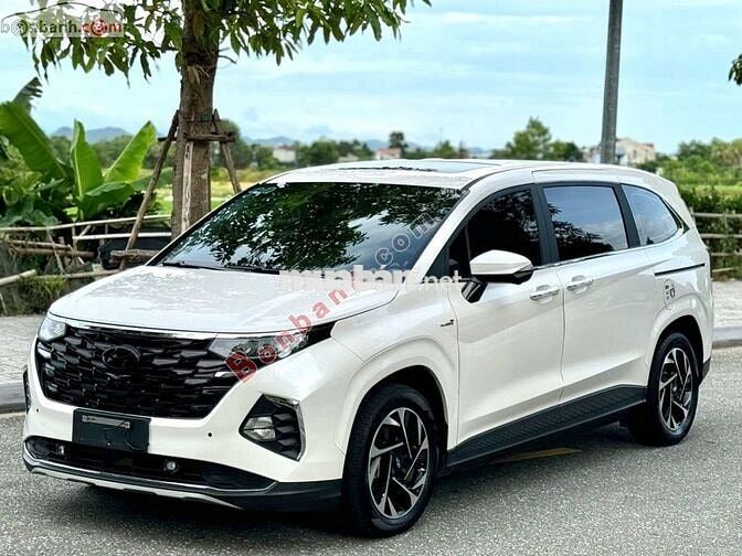 HYUNDAI CUSTIN 1.5 TURBO