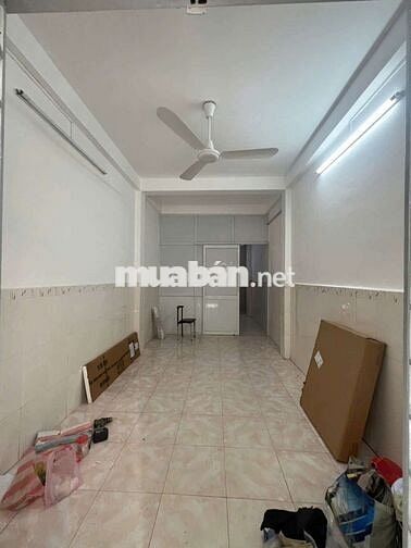 NHÀ CHO THUÊ Q3 GIÁ RẺ 4PN 2WC GIÁP Q1, Q10