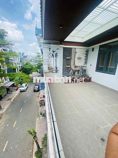 MẶT TIỀN GỐC CÔNG VIÊN 83m2, Phú Hồng Thịnh 8, Bình Chuẩn, TP Thuận An