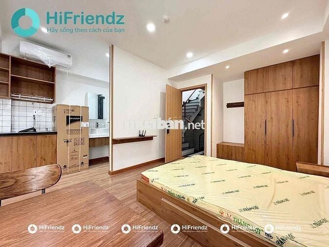 STUDIO BAN CÔNG TÁCH BẾP NGAY EMART PHAN VĂN TRỊ