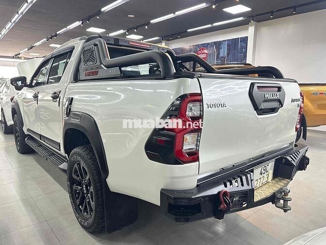 Toyota Hilux 2021 2.8 4x4 AT Adventure - 45000 km