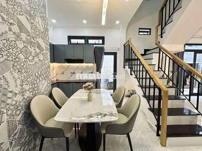 Choáng! Nhà hẻm ô tô, 5 PN,– Phú Nhuận, dưới 7 TỶ