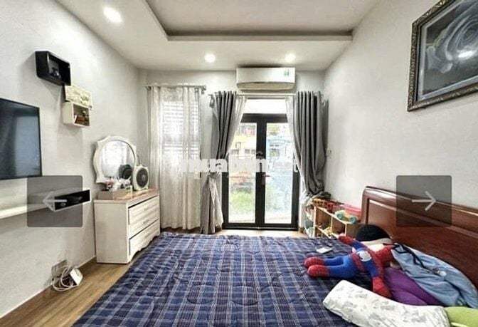 Bán Căn MT Nguyễn Đình Chiểu - đang cho thuê dòng tiền ổn