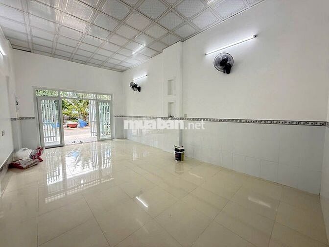 VỐN LÀM ĂN GIẢM NỮA GIÁ CĂN NHÀ Ở HÓC MÔN CÒN 1,4 TỶ(THƯƠNG LƯỢNG)