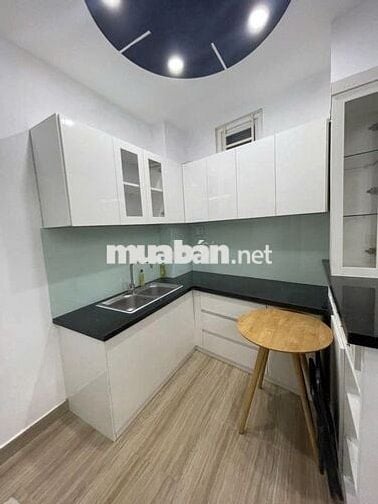 PHÚ NHUẬN – NHÀ 5 LẦU, 3 MẶT TIỀN, HẺM 8M