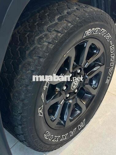 Toyota Hilux 2021 2.8 4x4 AT Adventure - 45000 km