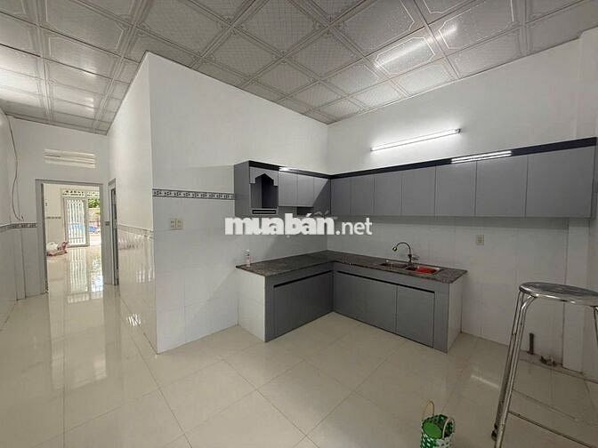VỐN LÀM ĂN GIẢM NỮA GIÁ CĂN NHÀ Ở HÓC MÔN CÒN 1,4 TỶ(THƯƠNG LƯỢNG)