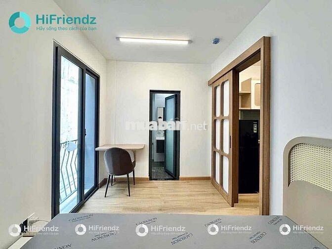 Căn Hộ 1 Phòng Ngủ Ban Công Mới 100% FullNT Toà Nhà Thang Máy Hầm Xe