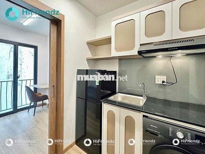 Căn Hộ 1 Phòng Ngủ Ban Công Mới 100% FullNT Toà Nhà Thang Máy Hầm Xe