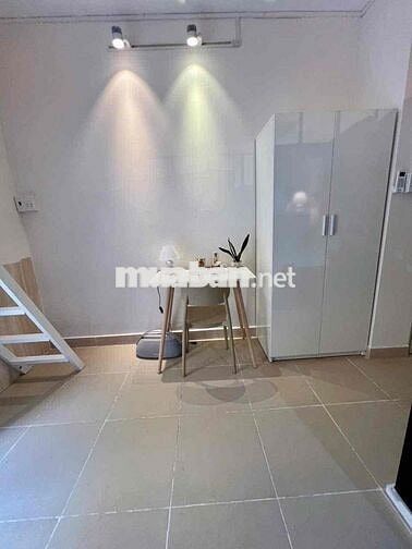 🏡 Cho thuê phòng có gác ban công 30m2 ngay Đặng Thuỳ Trâm, gần VLU CS3