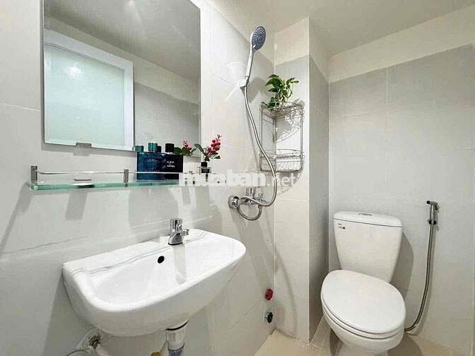 🏡 Cho thuê phòng có gác ban công 30m2 ngay Đặng Thuỳ Trâm, gần VLU CS3