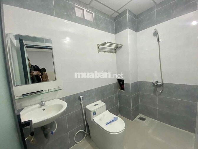 Phòng mới, tiện lợi đi khắp nơi