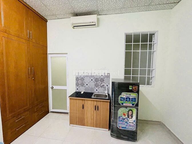 PHÒNG TRỌ FULL NỘI THẤT GẦN VÒNG XOAY LĂNG CHA CẢ, LÊ VĂN SỸ, SÂN BAY