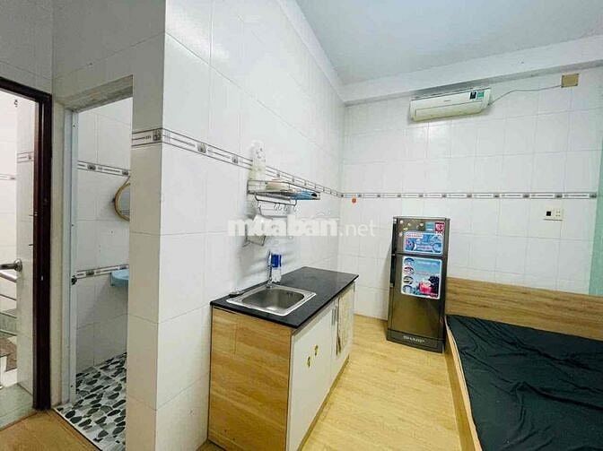 10p qua q5 Studio Full nội thất  ngay Vòng xoay Phú Lâm giá ưu đãi