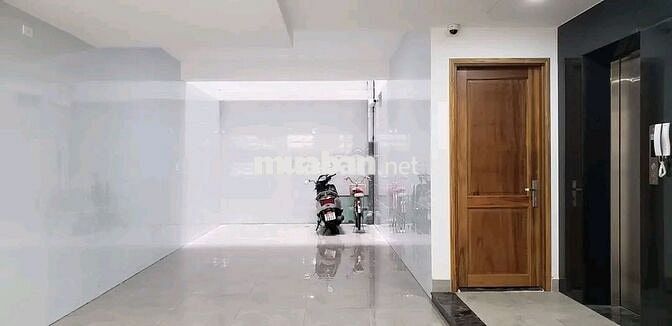 CHDV full nội thất cao cấp Ngã 4 Hàng Xanh, thang máy, giặt phơi riêng