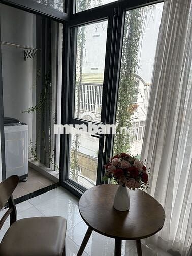 CHDV full nội thất cao cấp Ngã 4 Hàng Xanh, thang máy, giặt phơi riêng