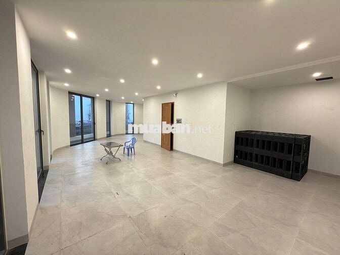 CHo thuê nhà căn góc 2 mặt tiền đường Nguyễn xuân khoát 8,5x12,5m 1L