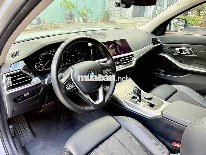 BMW 320i Sport Line