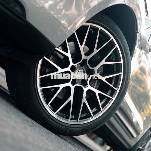 LONG ANH AUTO về PORSCHE MACAN model 2022 giá tốt