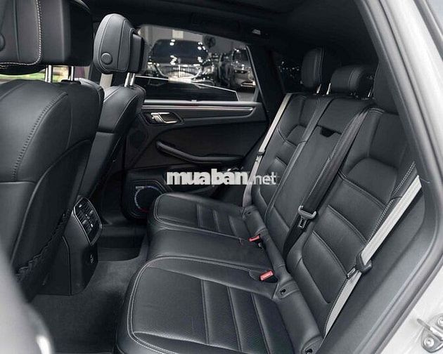 LONG ANH AUTO về PORSCHE MACAN model 2022 giá tốt