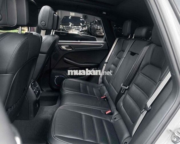 LONG ANH AUTO về PORSCHE MACAN model 2022 giá tốt
