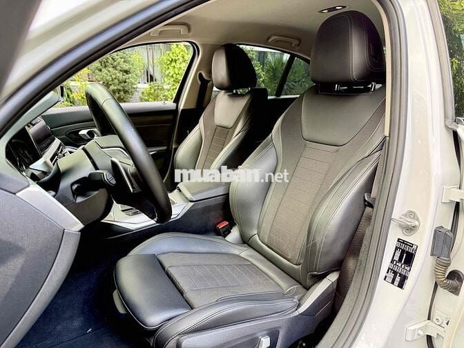 BMW 320i Sport Line