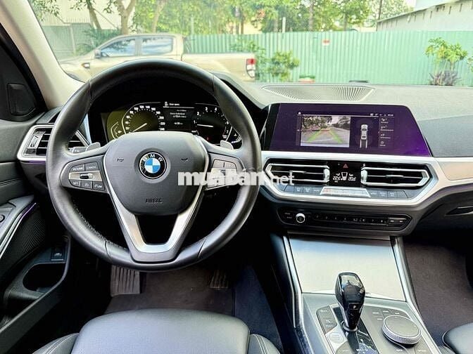 BMW 320i Sport Line