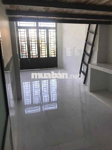 Nhà đẹp 2 lầu khu trung tâm Q.6 tiện đi lại công việc
