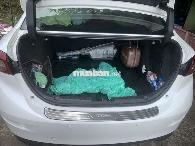Mazda 3 2019 1.5L Luxury - 121000 km